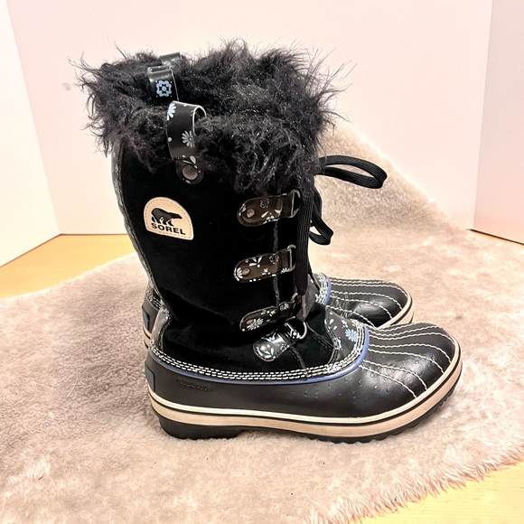 Sorel Shoes - *🎉HP🎉 Sorel | Waterproof Joan Of Arctic Boots Daisy Floral Fur Trim Boots SZ5
